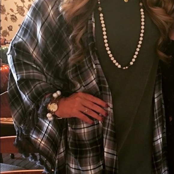 Kimono with fringe detailing - Picture 3 of 3